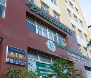 Tại đại hội cổ đông cuối tháng 4 vừa qua, Hội đồng Quản trị Vietcombank có tờ trình về việc phát hành thêm cổ phiếu để tăng vốn điều lệ - Ảnh: Việt Tuấn.