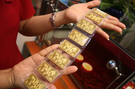 Các ngân hàng tham gia giải pháp này sẽ không chạy theo hoạt động kinh doanh như thông thường, mà tập trung cho yêu cầu bình ổn thị trường và bảo vệ lợi ích người dân.