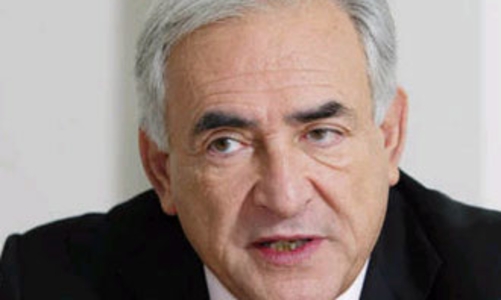 Kinh tế toàn cầu trước nguy cơ suy giảm