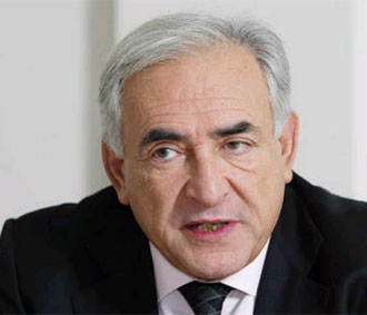 “Tình hình rất nghiêm trọng và nền kinh tế Mỹ phát triển chậm lại đã tác động tới toàn bộ nền kinh tế thế giới. Đó là những dấu hiệu về sự suy giảm lớn của kinh tế toàn cầu".