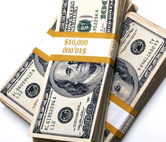 Có thể hiểu động thái tăng dự trữ bắt buộc của Ngân hàng Nhà nước là một biện pháp song hành với quyết tâm và kế hoạch mua ngoại tệ vào trong thời gian tới.