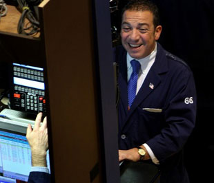 Đây là ngày tăng điểm mạnh nhất của thị trường chứng khoán Mỹ trong ngày bầu cử tổng thống kể từ trước tới nay - Ảnh: AP.