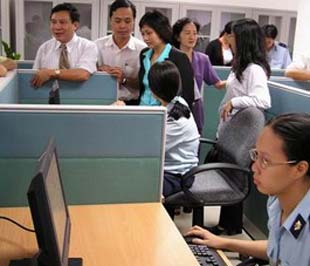 Theo các doanh nghiệp, cơ bản thủ tục hải quan điện tử đáp ứng được yêu cầu thông quan nhanh hàng hóa do quy trình thủ tục đơn giản, rõ ràng, dễ thực hiện.