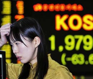 Chỉ số KOSPI đã giảm hơn 4% trong phiên giao dịch đầu tháng 9 - Ảnh: AP.