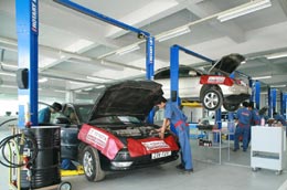 Toyota Hà Đông đang có chương trình khuyến mại dịch vụ nhân dịp khai trương đến 31/12/2009.