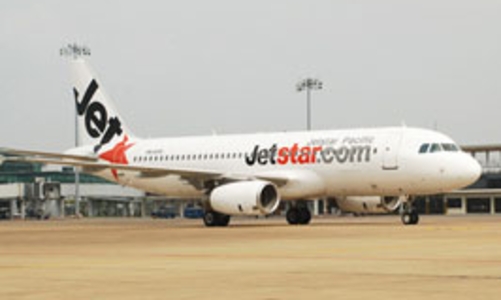 Jetstar Pacific bán vé Hà Nội - Đà Nẵng giá 300 nghìn đồng
