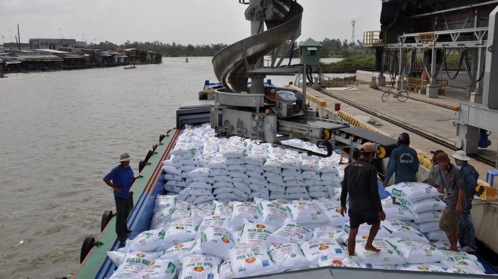 Có ý kiến cho rằng chưa thấy dự thảo quy định trách nhiệm của cơ quan chức năng trong quản lý, sử dụng phân bón, chưa có quy định về cơ chế kiểm soát, phối hợp giữa các bộ, ban ngành địa phương trong quản lý phân bón. 