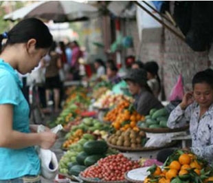 Khi có Luật Bảo vệ người tiêu dùng, quyền lợi của người tiêu dùng nước ta sẽ không bị xâm phạm như hiện nay - Ảnh minh họa.