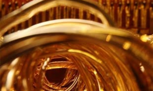 USD tăng giá mạnh, vàng đứng giá