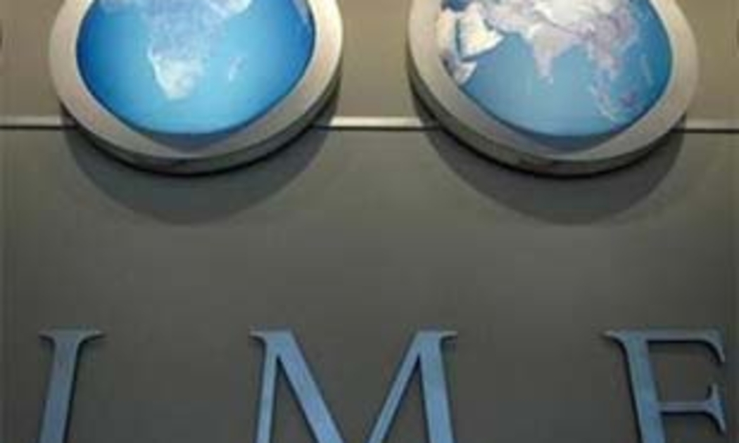 “IMF nhận thấy những rủi ro tăng mạnh đối với sự ổn định tài chính toàn cầu và thúc giục hành động toàn diện”.