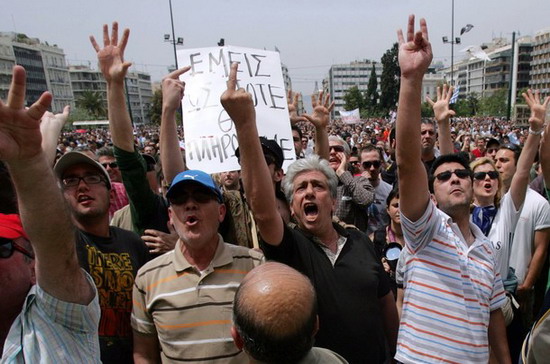 Hàng chục nghìn người đã tham gia biểu tình - Ảnh: Getty.