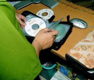 Tỷ lệ vi phạm bản quyền phần mềm máy tính của Việt Nam đã giảm từ mức 88% trong năm 2006 xuống còn 85% trong năm 2007.