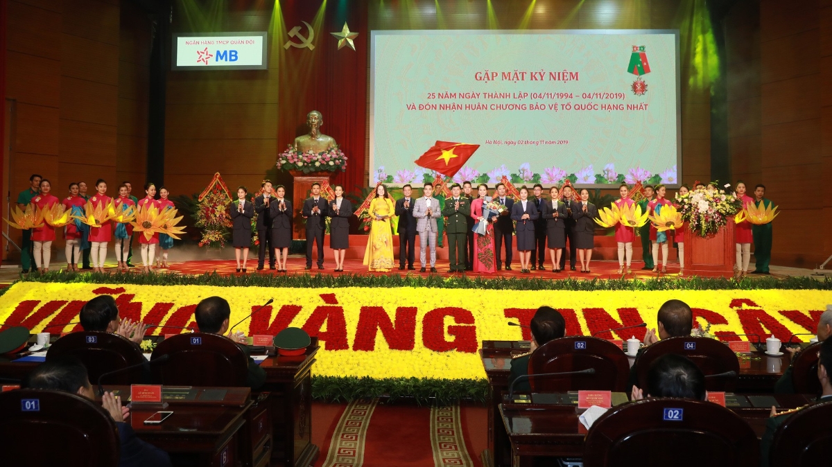 Sự đoàn kết, tinh thần kỷ luật và tận tâm của từng lãnh đạo, cán bộ nhân viên MB đã hình thành nên một văn hóa MB đậm đà bản sắc.