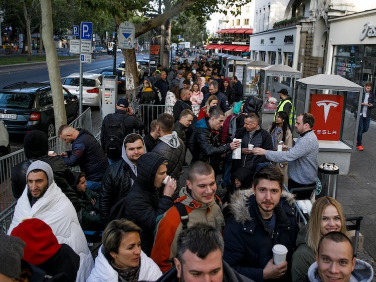 5d848aff2e22af45f94ab7c2-750-563