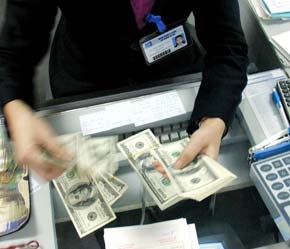 Dịch vụ tư vấn tài chính tại Việt Nam vẫn đang trong giai đoạn đặt nền móng và chưa thực sự được khách hàng quan tâm đúng mức - Ảnh: Việt Tuấn.