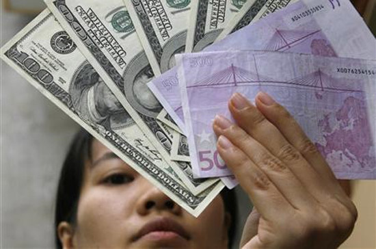Tỷ giá Euro/USD sáng nay đứng ở mức 1 Euro tương đương 1,26-1,27 USD, tạm thời chưa có sự thay đổi gì mới so với sáng qua - Ảnh: Reuters.