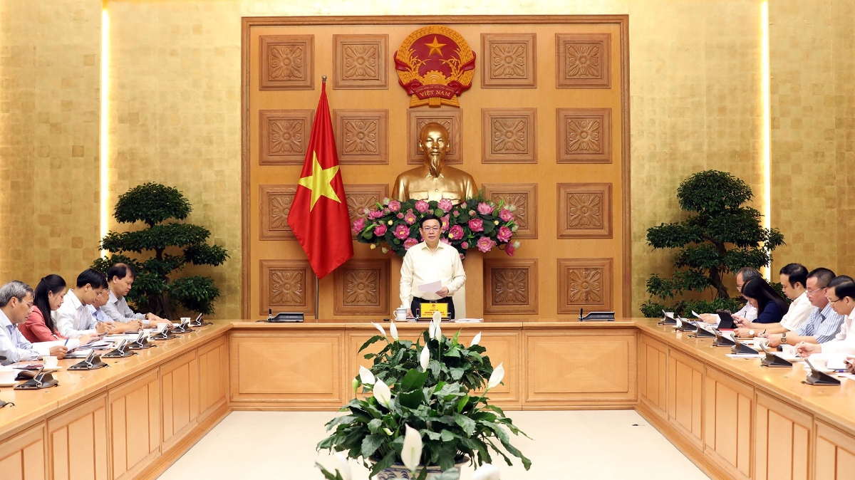 Phó thủ tướng Vương Đình Huệ, Trưởng ban chỉ đạo điều hành giá chủ trì cuộc họp Ban - Ảnh: Thành Chung 