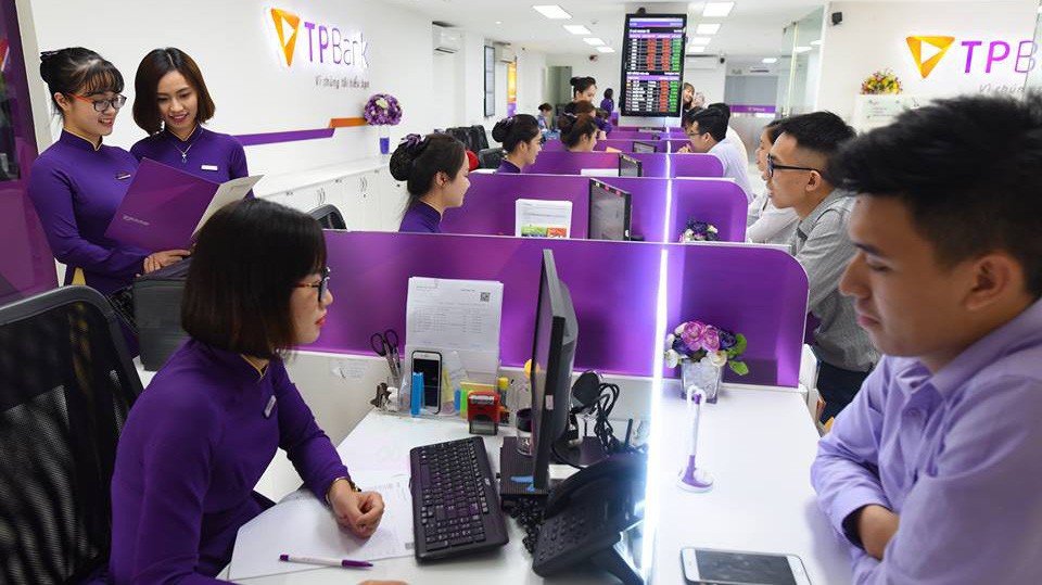 TPBank eBank BIZ có thể hỗ trợ tất cả nhu cầu thanh toán qua tài khoản, thực hiện các giao dịch thanh toán đặc biệt.