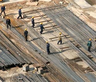 Các doanh nghiệp thép hiện đang đau đầu với lượng hàng tồn quá lớn trong khi nhu cầu giảm mạnh.