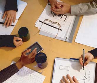 Các doanh nghiệp nhà nước hoạt động trong lĩnh vực tài chính, ngân hàng, bảo hiểm, chứng khoán không thuộc đối tượng áp dụng của quy định trên.