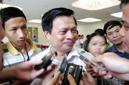 Ông Trần Văn Tuấn, Bộ trưởng Bộ Nội vụ.