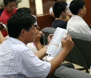 Thị trường chứng khoán đang tìm lại hướng phục hồi.