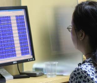 Ở thời điểm này, ảnh hưởng của thị trường thế giới đối với trong nước vẫn thể hiện rõ - Ảnh: Việt Tuấn.