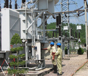 Nếu áp dụng mô hình này thì điện sẽ được chào bán ra thị trường với các mức khác nhau nhằm tránh hiện tượng đột biến về giá.