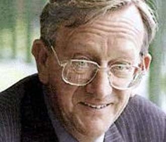 Hầu như những gì tiếp thu được từ quân ngũ sau này có ảnh hưởng lớn tới phương pháp làm việc rất nghiêm khắc nhưng cũng rất tình người của Kenneth Morrison.