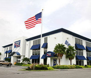 Trụ sở Freedom Bank tại Bradenton.
