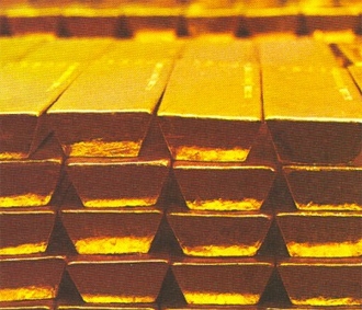 Giá dầu tăng vọt và USD trượt giá đã cộng lực hỗ trợ đẩy giá vàng phục hồi.