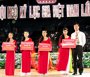 Lễ công bố 3 kỷ lục của SJC.