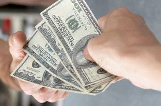 Diễn biến của tỷ giá USD/VND đã đột ngột đảo chiều từ động thái điều chỉnh của Ngân hàng Nhà nước.