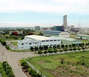 Số khu công nghiệp tỷ lệ thuận với số nông dân bị thất nghiệp.