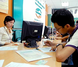 Khách hàng cần đến trực tiếp các cửa hàng, đại lý và cộng tác viên của Viettel trên toàn quốc để hoà mạng gói cước Hi School.