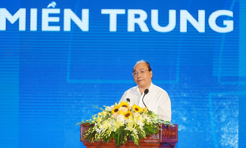Thủ tướng phát biểu khai mạc Hội nghị Phát triển kinh tế miền Trung - Ảnh: VGP.