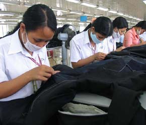 Lao động Việt Nam trước khi xuất khẩu cần được trang bị những kiến thức cần thiết.