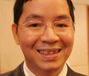 "Xã hội cần có những biện pháp "bảo hiểm" trong tình huống một số người phải gánh chịu rủi ro do tự nhiên mang lại hay do chính quá trình tăng trưởng gây ra."
