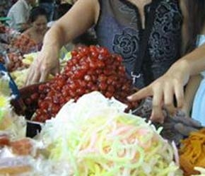 Các hành vi vi phạm các quy định về công bố tiêu chuẩn chất lượng sản phẩm, hàng hóa, tùy theo tính chất, mức độ vi phạm, có thể bị phạt cảnh cáo hoặc phạt tiền từ 100 nghìn đến 20 triệu đồng - Ảnh: TT.