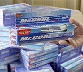Kem đáng răng Mr. Cool của Trung Quốc đã bị cấm tại một số quốc gia và vùng lãnh thổ.