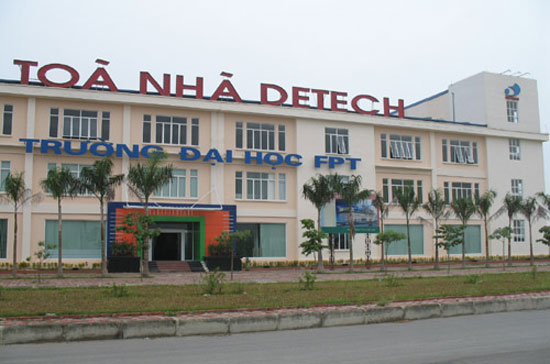 Đại học FPT bị phạt 500 triệu đồng vì niêm yết học phí các khóa đào tạo theo chương trình liên kết với nước ngoài bằng Đôla Mỹ.