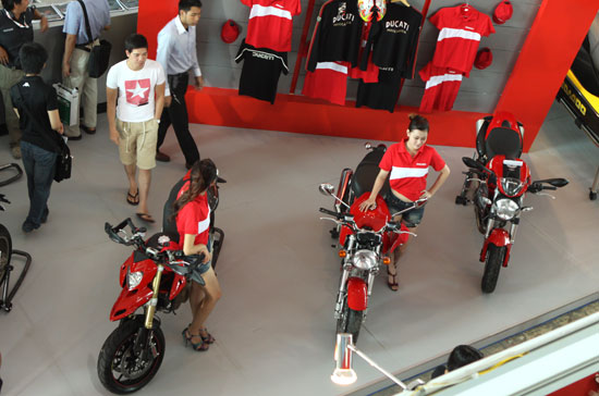 Nhập siêu tháng 8 ước khoảng 900 triệu USD - Ảnh: Bobi.