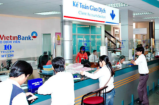 Xu hướng giảm lãi suất huy động USD đang mở rộng, dù vẫn có hiện tượng ngược chiều.