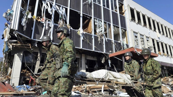 Nhật Bản tan hoang, thương vong tăng vọt