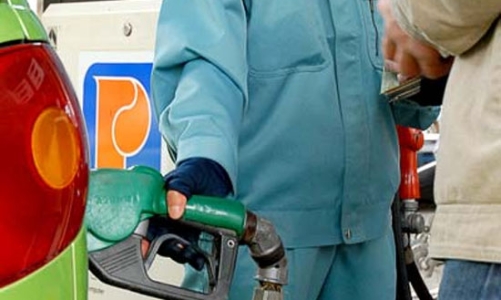 Yêu cầu giữ nguyên giá xăng dầu