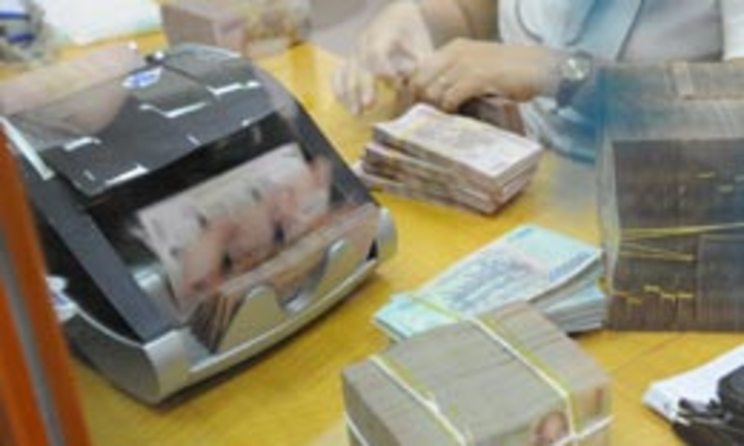 Theo báo cáo của Ngân hàng Nhà nước, tổng nợ tổ chức tín dụng của 7 tập đoàn là 128.786 tỷ đồng, tăng 20,54% so với cuối năm 2007 và chiếm tới gần 10% tổng nợ tổ chức tín dụng đối với nền kinh tế.