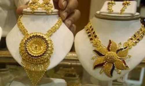 Giá vàng khép lại tuần trượt giá mạnh