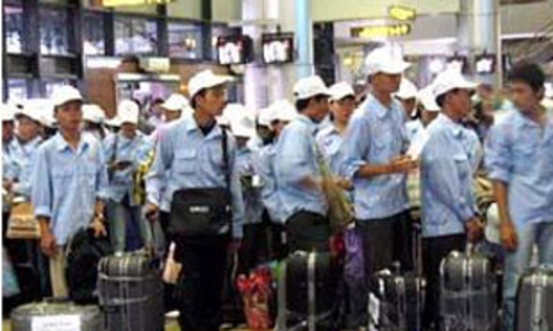 Xuất khẩu lao động: Tăng cơ hội, giảm chi phí