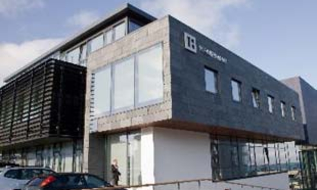 Một chi nhánh của ngân hàng Kaupthing Bank hf ở Iceland - Ảnh: Bloomberg.