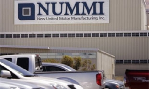 Lần đầu tiên Toyota tính chuyện đóng cửa nhà máy